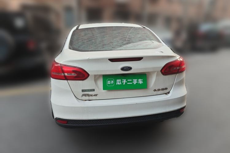 Used Ford Focus 2015 Sedan 1.6L Automatic Comfort Model
