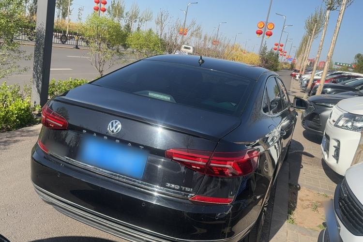 Used Volkswagen Passat 2019 330TSI Luxury Edition China VI Standard Exterior 2