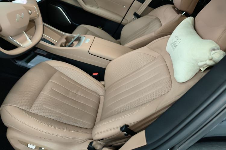 Used ONVO L60 2025 Model—60 kWh Rear-Wheel-Drive Version Left Front Seat