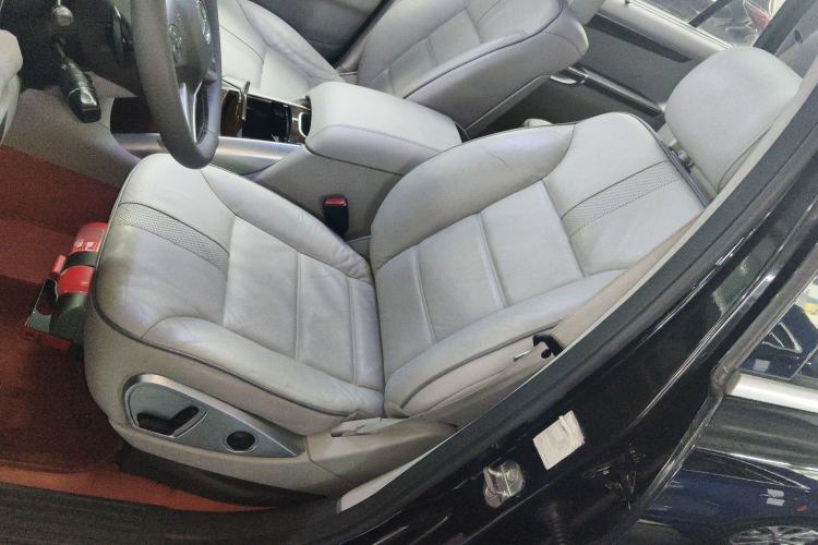 Used Mercedes-Benz R-Class 2010 R 350 L 4MATIC Driver Seat