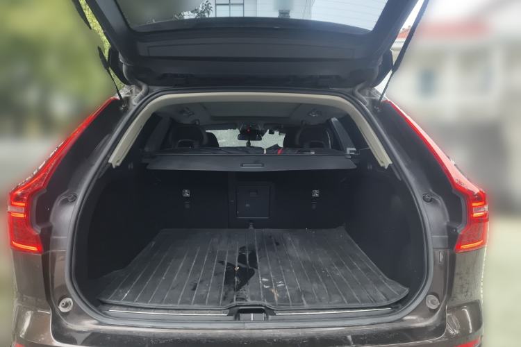 Used Volvo XC60 2019 T5 4x4 Smart Edition China V Standard
