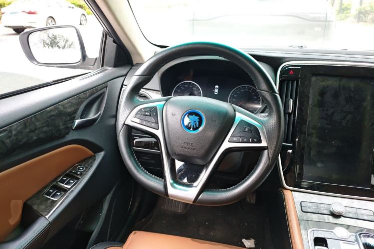 Used BYD Qin New Energy 2017 1.5T Luxury Model Steering Wheel