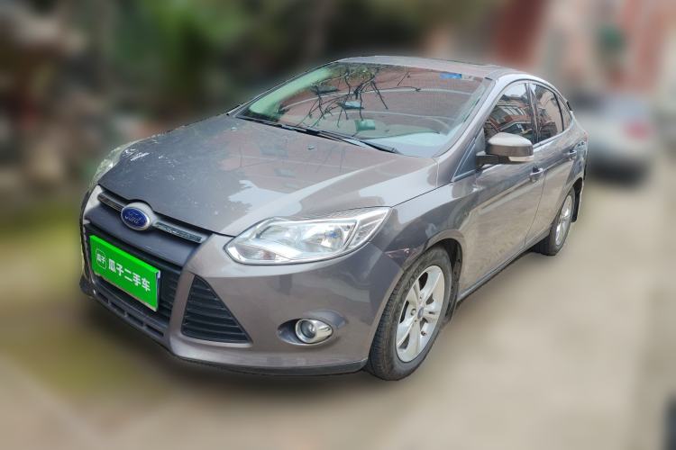 Used Ford Focus 2012 Sedan 1.6L Automatic Fashion Edition
