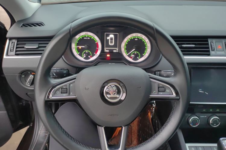 Used Skoda Octavia 2018 TSI230 DSG Luxury Edition
