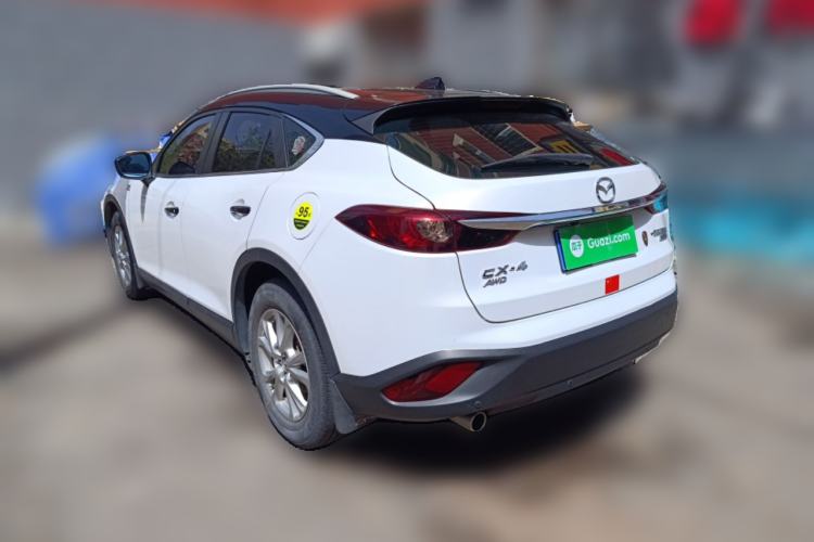 Used Mazda CX-4 2018 2.0L Automatic Two-Wheel Drive Blue Sky Premium Upgrade Version China VI Standard
