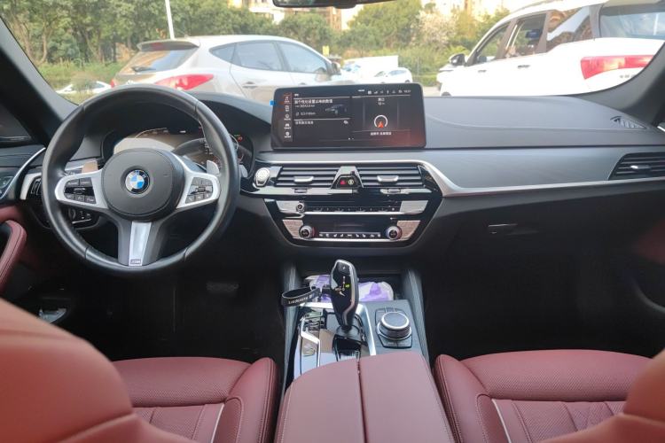 Used BMW 5 Series 2022 Second Facelift 530Li Luxury Version M Sport Package
