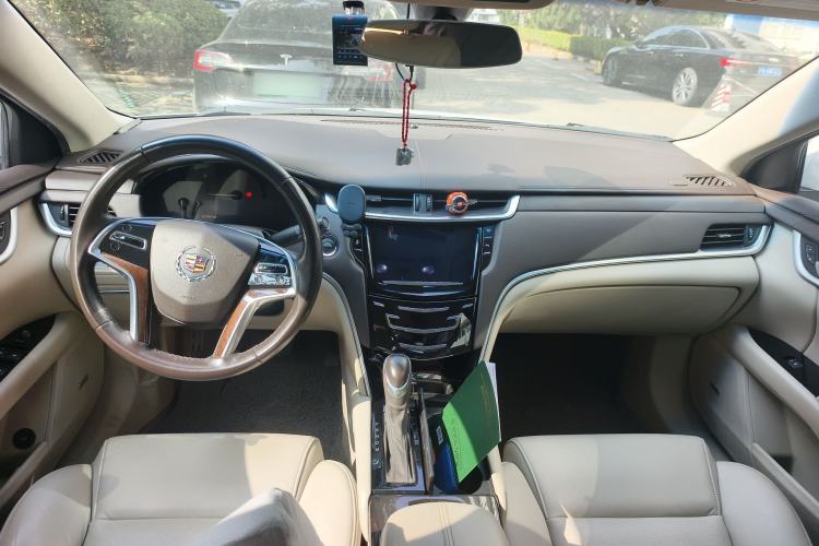 Used Cadillac XTS 2014 28T Comfort Version
