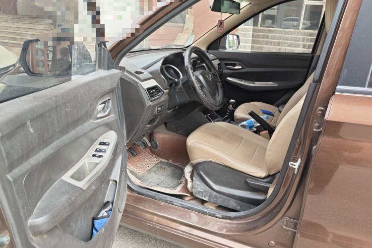 Used Wuling Hongguang 2019 1.5L S Comfort Edition China VI LAR
