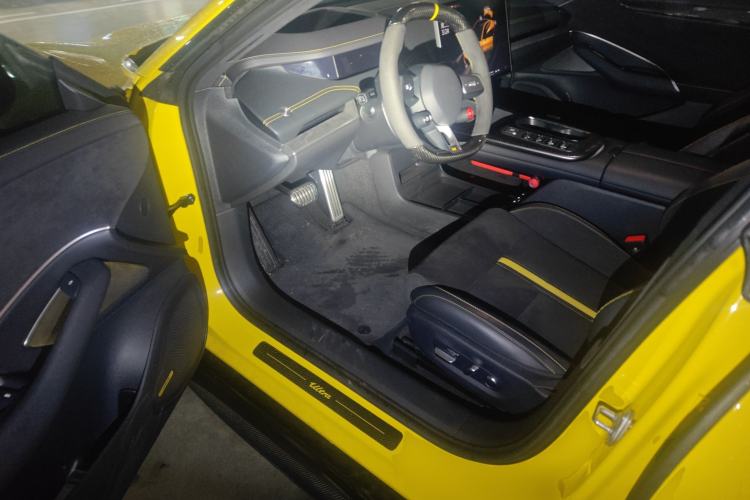 Used Xiaomi Auto SU7 Ultra 2025 Ultra Model Driver Seat