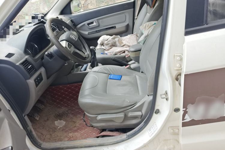 Used BAIC Weiwang M20 2014 1.5L Ultra-Luxury DAM15DL Left Front Seat