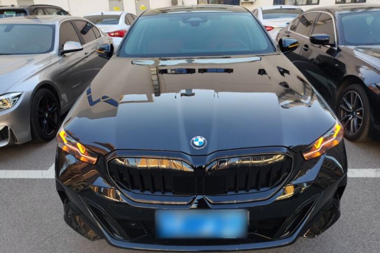 Used BMW 5 Series 2026 530Li Leading M Sport Package Front