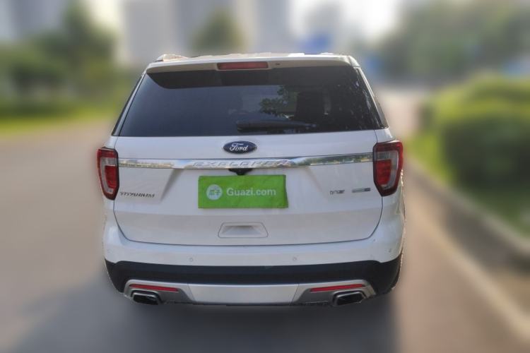 Used Ford Explorer 2017 3.5T Platinum Edition
