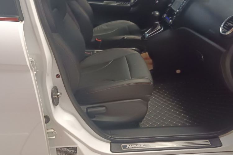 Used Haval H6 2016 Upgraded Model 1.5T Automatic Two-Wheel Drive Elite Version
