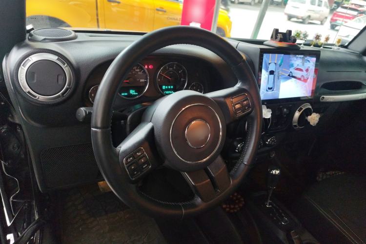 Used Jeep Wrangler 2015 2.8TD Sahara Four-Door Comfort Edition
