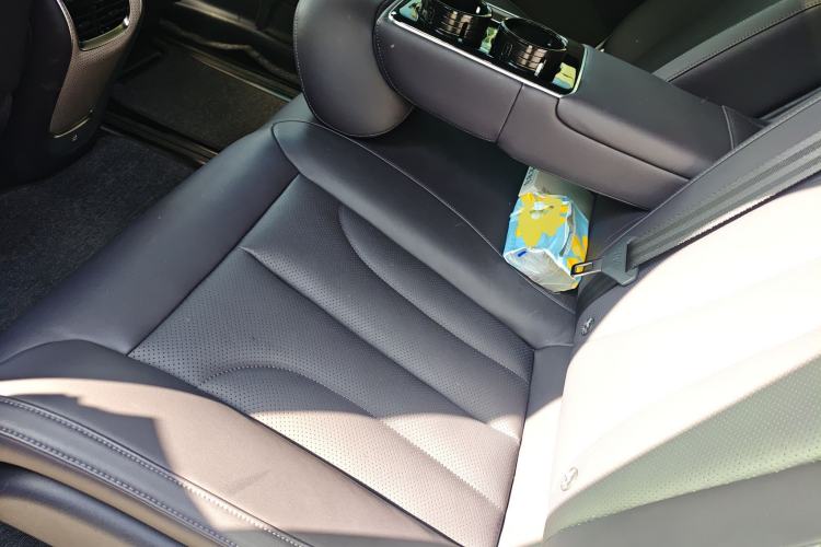 Used IM LS7 2023 90 kWh Elite Rear-Drive Version