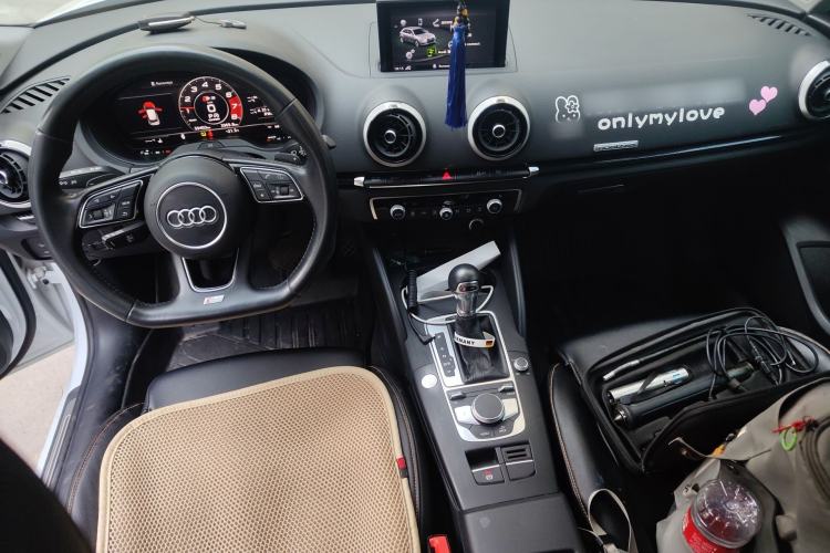 Used Audi A3 2019 Limousine 35 TFSI Sport Edition China V Emission Standard Center Console
