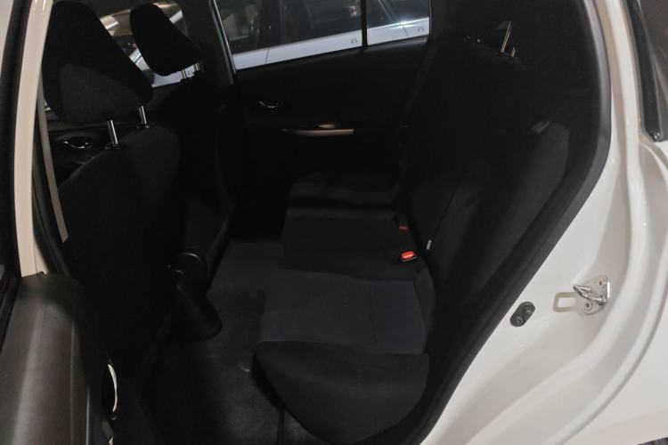 Used Toyota YARiS L Zhi Xuan 2014 1.3E Manual Charm Edition Left Rear Seat