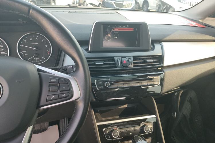 Used BMW 2 Series Active Tourer 2016 218i Leading Model Center Console