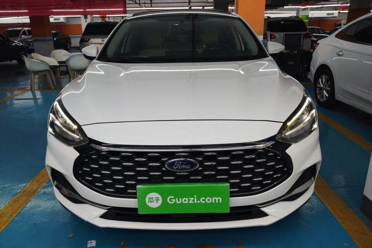 Used Ford Focus 2021 Sedan EcoBoost 180 Automatic Trendy Model
