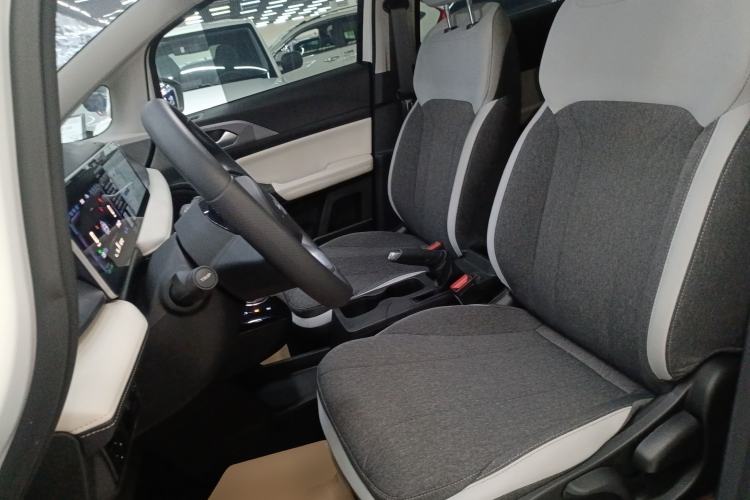 Used Geometry E Firefly 2024 301km Flowing Light
