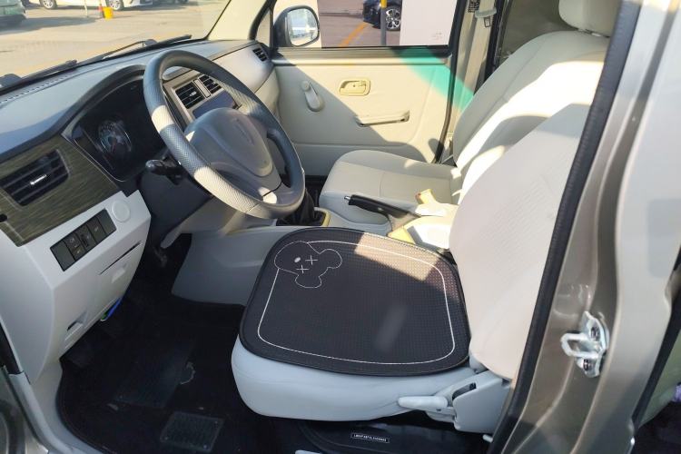 Used Jinbei New Hiace X30L 2021 1.5L Wealth Van Non-Air-Conditioned Version China VI Standard SWC15M
