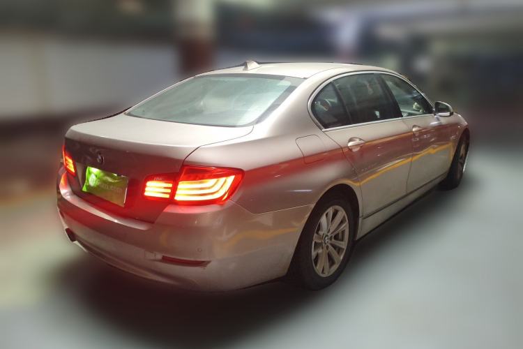 Used BMW 5 Series 2014 520Li Elegant Model Rear Right 45 Deg
