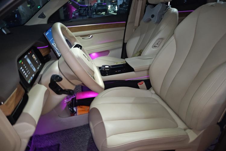 Used Hima AITO M7 2024 1.5T Intelligent Driving Rear-Drive Max Edition 6 Seats Left Front Seat