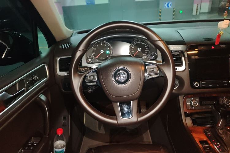 Used Volkswagen Touareg 2011 3.0 TSI Standard Version
