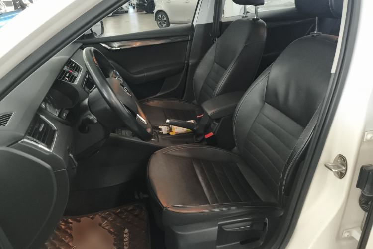 Used Skoda Octavia 2017 TSI280 DSG Smart Drive Edition
