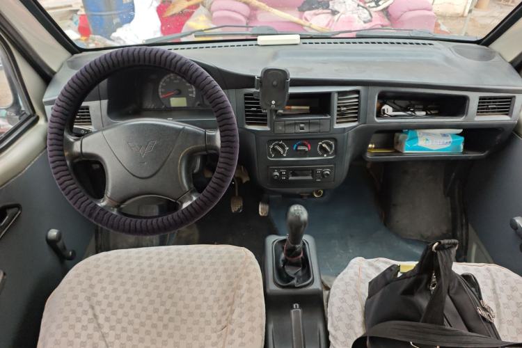 Used Wuling Zhiguang 2013 1.0L Practical Version