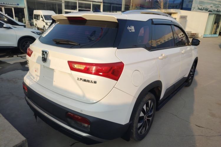 Used Baojun 530 2021 Global Car Anniversary Edition 1.5T Manual Luxury Model 6 Seats