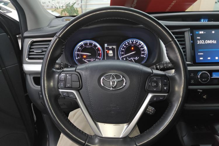 Used Toyota Highlander 2018 2.0T Four-Wheel Drive Prestige Version 7 Seats China VI Standard
