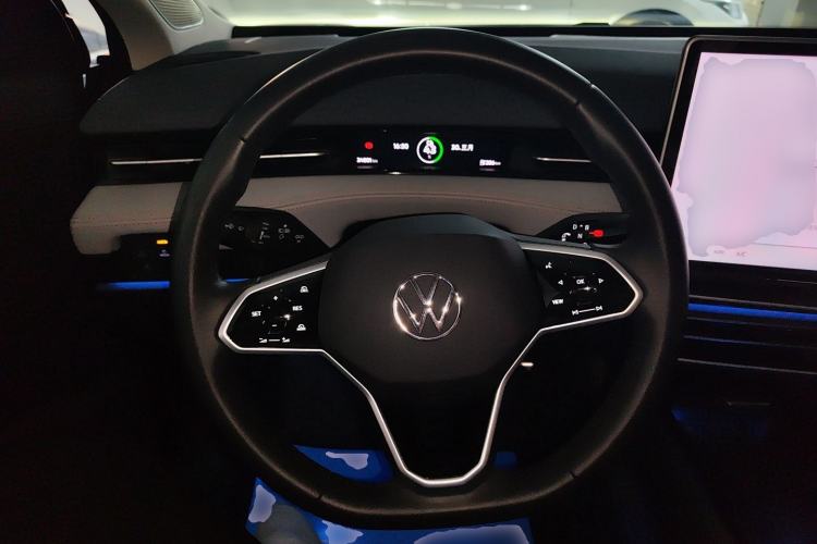 Used Volkswagen ID.7 VIZZION 2024 AIR model Steering Wheel