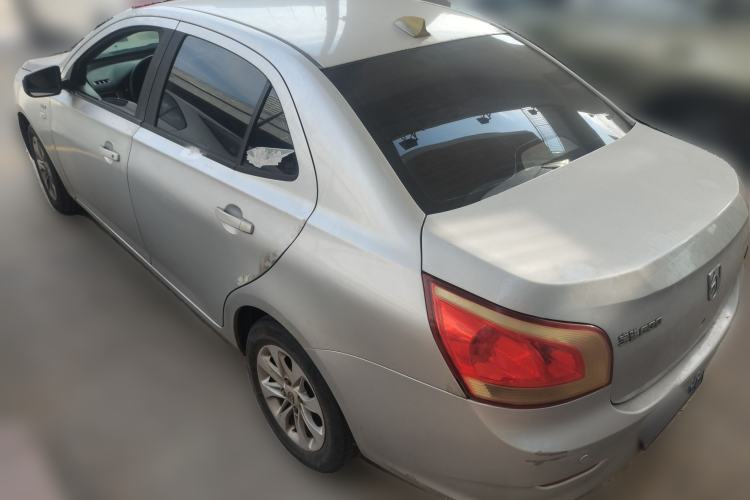 Used Baojun 630 2013 1.5L manual Comfort trim
