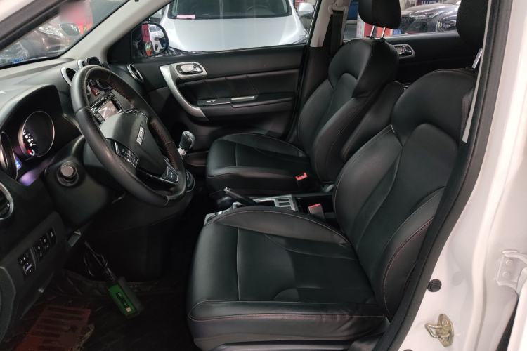 Used Haval H6 2015 Upgraded Model 1.5T Manual Two-Wheel Drive Elite Version Left Front Seat