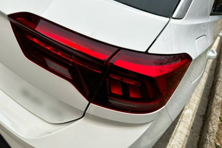 Used Volkswagen T-ROC 2020 280TSI DSG Two-Wheel-Drive Luxury Version Exterior 3