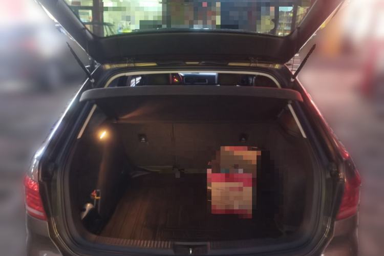 Used Volkswagen Cross Lavida 2014 1.4TSI DSG Trunk