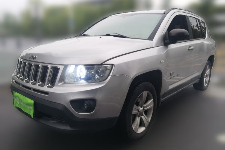Used Jeep Compass 2011 2.0L two-wheel drive sport version