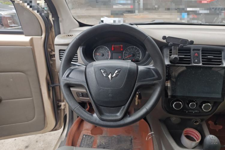Used Wuling Rongguang V 2019 1.5L Van - Utility Model
