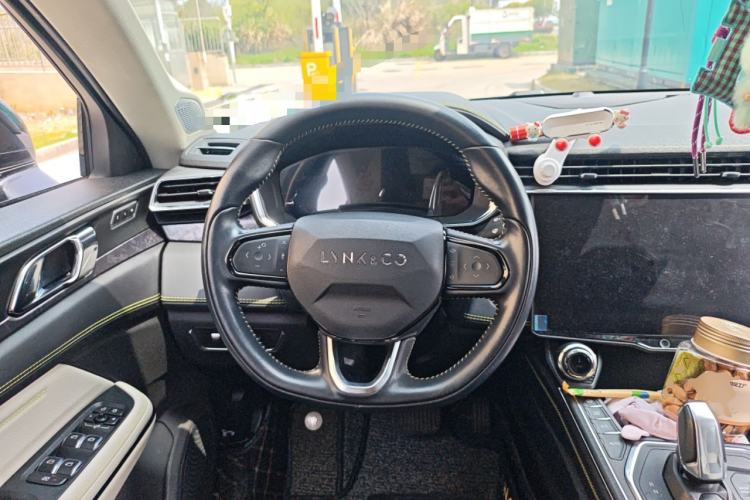 Used Lynk & Co 05 2020 2.0TD Two-Wheel Drive Shine Halo
