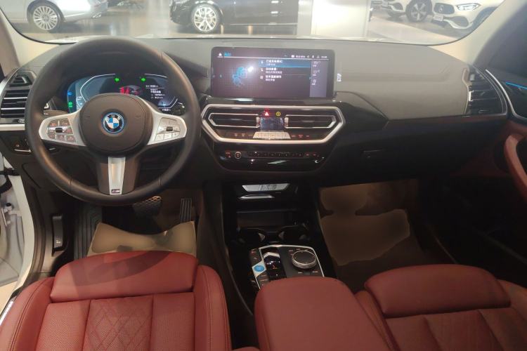 Used BMW iX3 2024 Leading Model