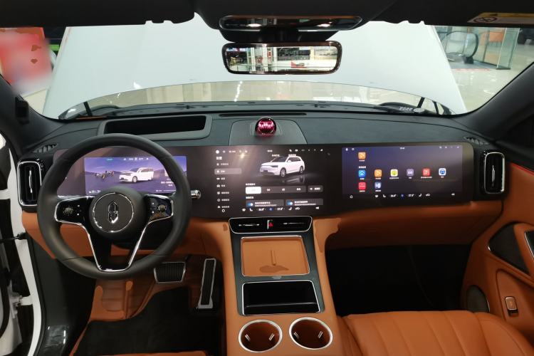 Used Hima AITO M8 2025 Extended-Range Max+ Version 53.4 kWh 6-Seater Edition