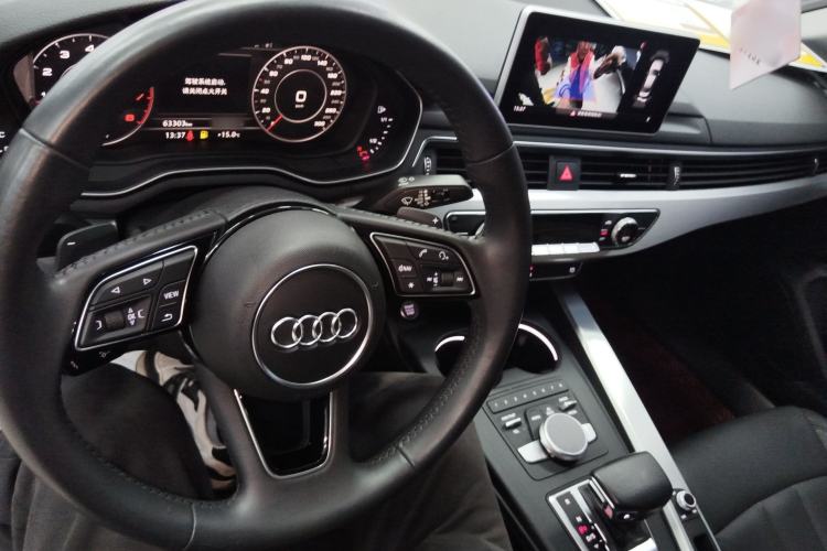 Used Audi A4L 2019 40 TFSI Fashion Edition China VI Emission Standard