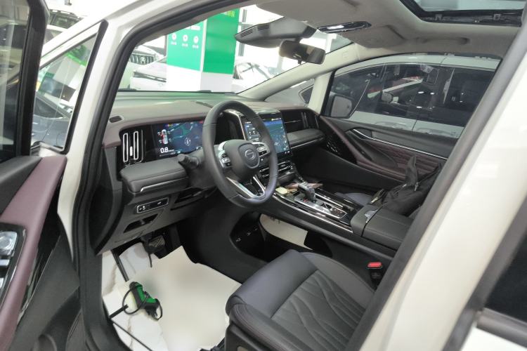 Used GAC Trumpchi M8 2024 Master Series 400T Prestige Edition Left Front Seat