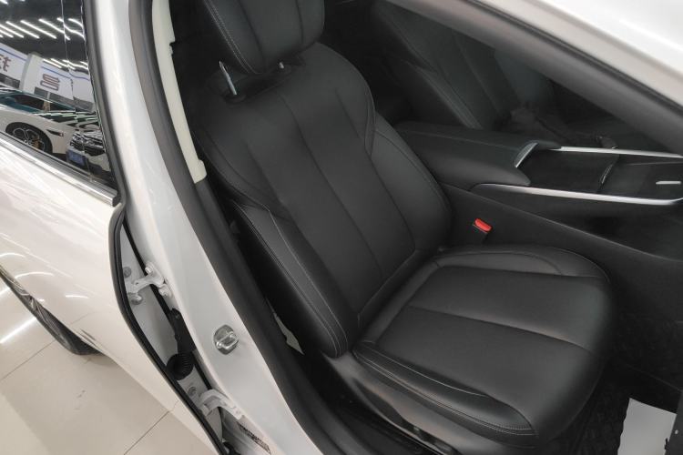 Used Buick LaCrosse 2023 28T Enjoyment Edition Right Front Seat