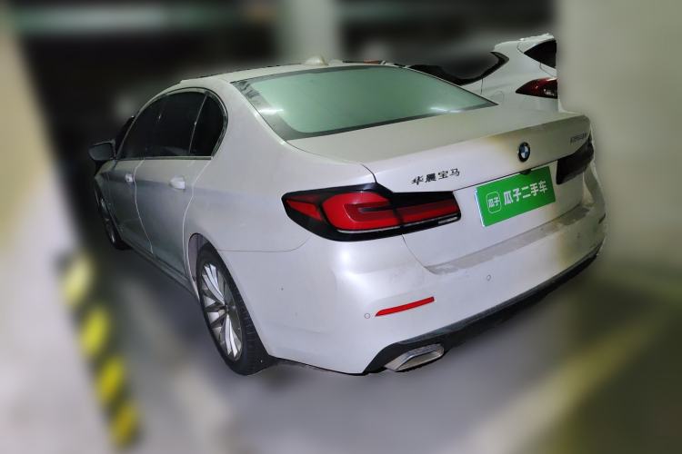 Used BMW 5 Series 2022 Restyled 525Li Luxury Package Rear Left 45 Deg