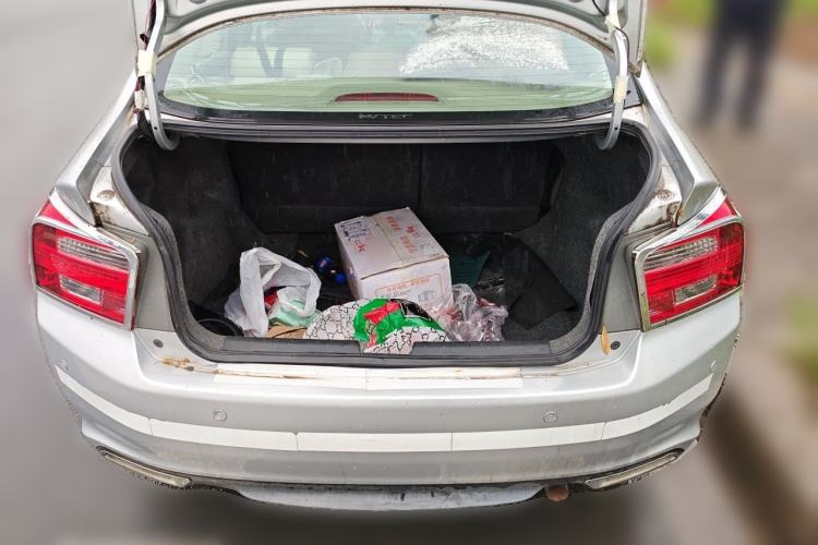 Used Honda City Classic 2012 1.5L manual Comfort version Trunk