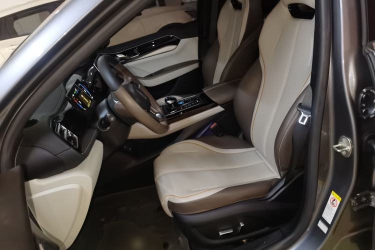 Used BYD Qin PLUS 2024 HONOR Edition DM-i 55KM Beyond Model
