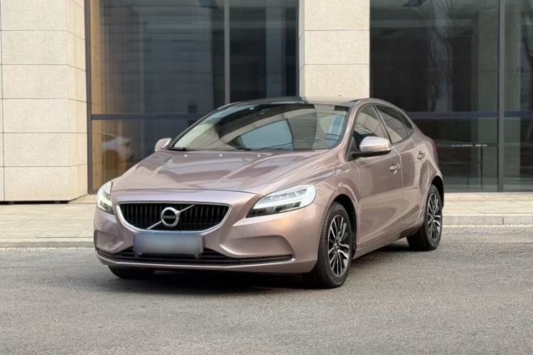 Used Volvo V40 2018 T3 Zhiyi Edition