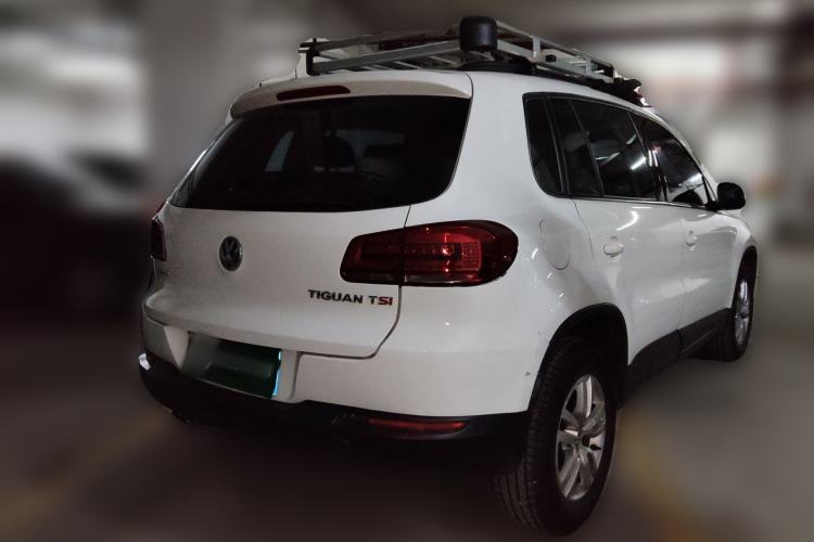 Used Volkswagen Tiguan 2015 1.8TSI Automatic Two-Wheel Drive Trend Edition Rear Right 45 Deg